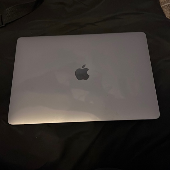 Apple MacBook Pro
